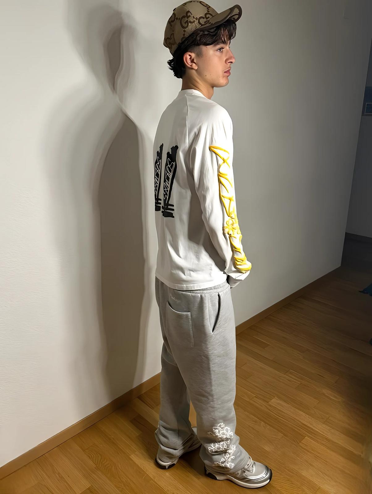 WHITE SANTOS LONGSLEEVE