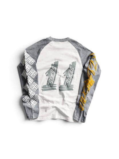 GREY/ WHITE SANTOS LONGSLEEVE (BUY 2 = 10% OFF THE 2ND)